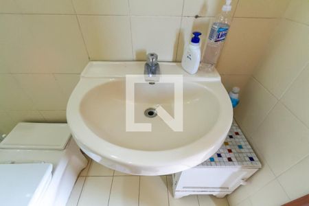 Casa à venda com 240m², 3 quartos e 4 vagasBanheiro Social