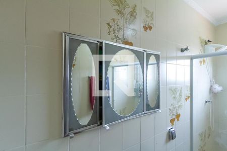 Casa à venda com 240m², 3 quartos e 4 vagasBanheiro da Suíte