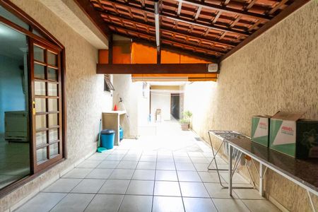 Casa à venda com 240m², 3 quartos e 4 vagasChurrasqueira