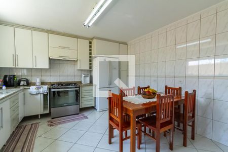 Casa à venda com 240m², 3 quartos e 4 vagasCozinha