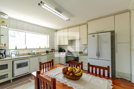 Casa à venda com 240m², 3 quartos e 4 vagasCozinha