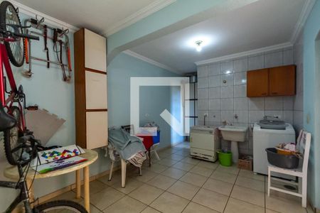 Casa à venda com 240m², 3 quartos e 4 vagasÁrea de Serviço