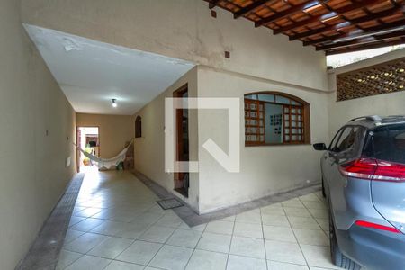 Casa à venda com 240m², 3 quartos e 4 vagasGaragem