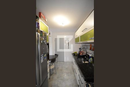 Apartamento à venda com 110m², 2 quartos e 2 vagasCozinha