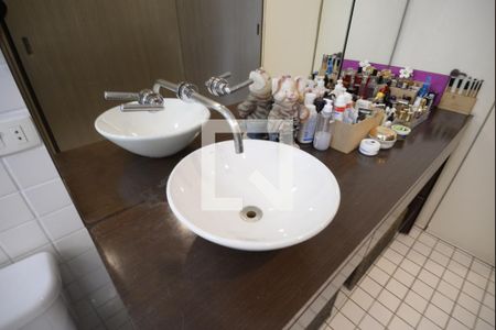 Apartamento à venda com 110m², 2 quartos e 2 vagasSuíte