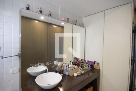 Apartamento à venda com 110m², 2 quartos e 2 vagasSuíte