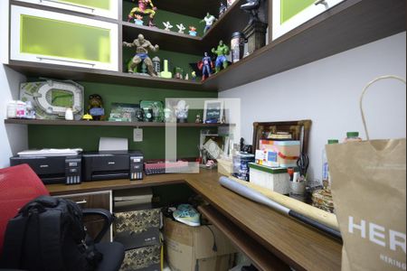 Apartamento à venda com 110m², 2 quartos e 2 vagasQuarto de Serviço