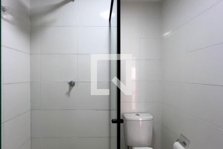 Banheiro de kitnet/studio à venda com 1 quarto, 27m² em Vila Dom Pedro I, São Paulo
