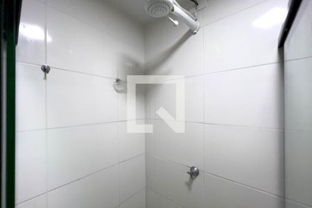 Banheiro de kitnet/studio à venda com 1 quarto, 27m² em Vila Dom Pedro I, São Paulo