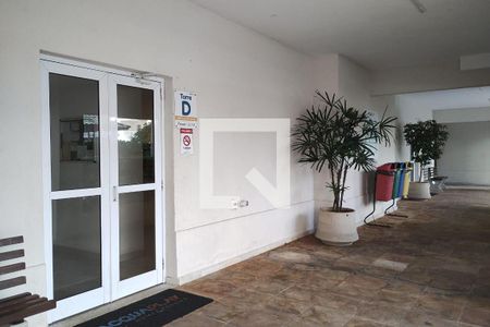 Apartamento para alugar com 84m², 3 quartos e 2 vagas Apartamento para alugar com 84m², 3 quartos e 2 vagasÁrea Comum - Entrada do Bloco