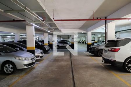 Apartamento para alugar com 84m², 3 quartos e 2 vagas Apartamento para alugar com 84m², 3 quartos e 2 vagasÁrea Comum - Garagem