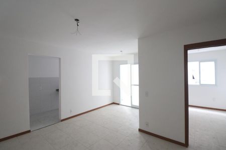 Sala de apartamento para alugar com 3 quartos, 76m² em Mutondo, São Gonçalo