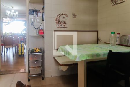 Apartamento para alugar com 145m², 3 quartos e 2 vagasCozinha