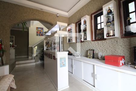 Sala de casa de condomínio à venda com 5 quartos, 294m² em Freguesia de Jacarepaguá, Rio de Janeiro