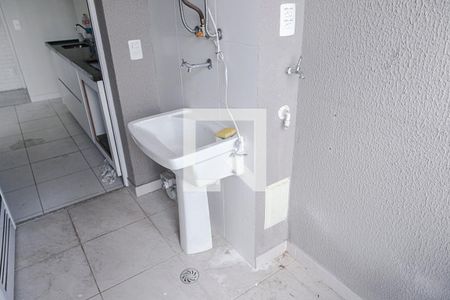 Apartamento para alugar com 65m², 2 quartos e 1 vagaÁrea de Serviço