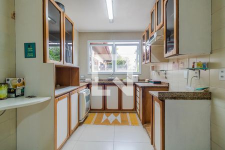 Casa à venda com 330m², 3 quartos e 4 vagas Casa à venda com 330m², 3 quartos e 4 vagasCozinha