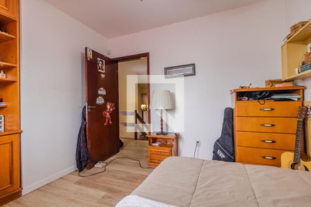 Casa à venda com 330m², 3 quartos e 4 vagas Casa à venda com 330m², 3 quartos e 4 vagasQuarto 3