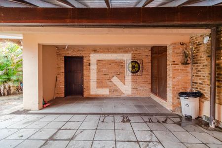 Casa à venda com 330m², 3 quartos e 4 vagas Casa à venda com 330m², 3 quartos e 4 vagasGaragem