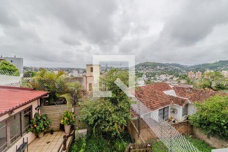 Casa à venda com 330m², 3 quartos e 4 vagas Casa à venda com 330m², 3 quartos e 4 vagasVista