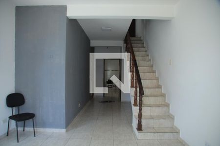 Sala de casa para alugar com 2 quartos, 180m² em Jaguaribe, Osasco