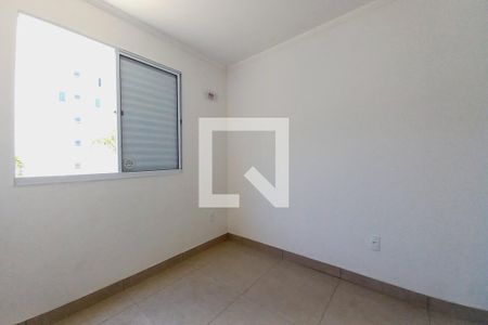 Quarto 2  de apartamento à venda com 2 quartos, 45m² em Jardim Esmeraldina, Campinas