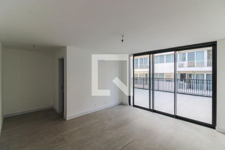 Apartamento à venda com 337m², 4 quartos e 2 vagas Apartamento à venda com 337m², 4 quartos e 2 vagasSuíte 1