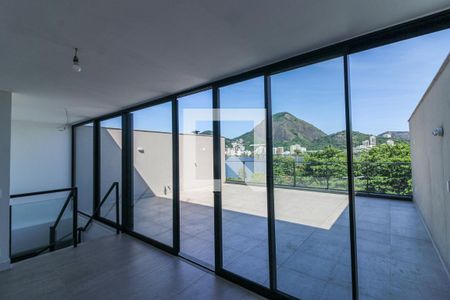 Apartamento à venda com 337m², 4 quartos e 2 vagas Apartamento à venda com 337m², 4 quartos e 2 vagasÁrea comum - Salão