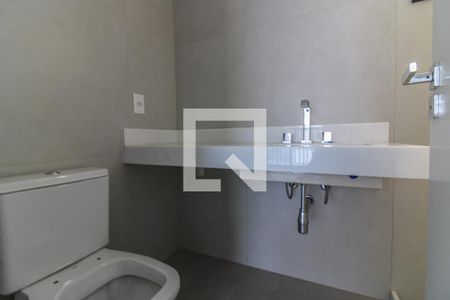 Apartamento à venda com 337m², 4 quartos e 2 vagas Apartamento à venda com 337m², 4 quartos e 2 vagasSuíte 2 - Banheiro