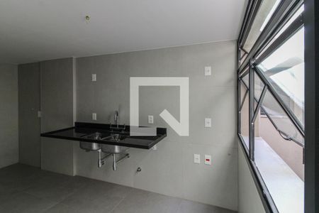Apartamento à venda com 337m², 4 quartos e 2 vagas Apartamento à venda com 337m², 4 quartos e 2 vagasCozinha e Área de Serviço
