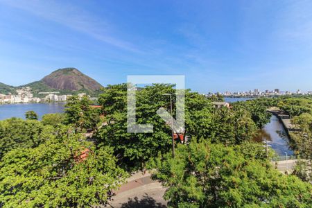 Apartamento à venda com 337m², 4 quartos e 2 vagas Apartamento à venda com 337m², 4 quartos e 2 vagasVaranda