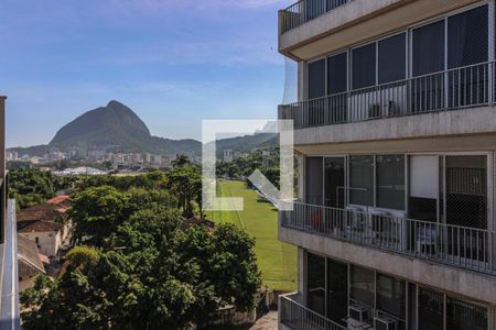 Apartamento à venda com 337m², 4 quartos e 2 vagas Apartamento à venda com 337m², 4 quartos e 2 vagasSuíte 1 - Terraço