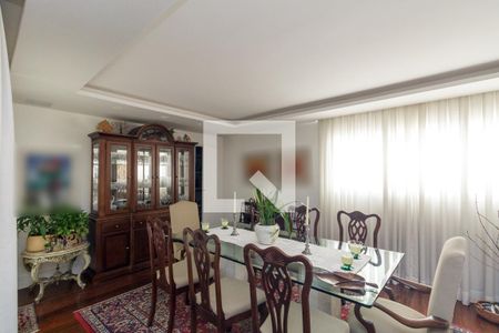 Apartamento à venda com 236m², 4 quartos e 3 vagasSala