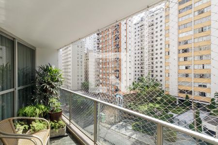 Apartamento à venda com 236m², 4 quartos e 3 vagasVaranda da Sala