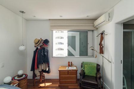 Apartamento à venda com 236m², 4 quartos e 3 vagasQuarto 3 - Suíte