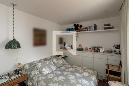 Apartamento à venda com 236m², 4 quartos e 3 vagasQuarto 2 - Suíte