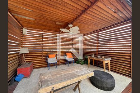 Apartamento à venda com 340m², 2 quartos e 4 vagasVaranda Superior