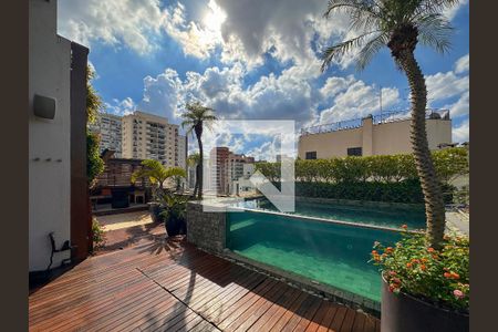 Apartamento à venda com 340m², 2 quartos e 4 vagasPiscina