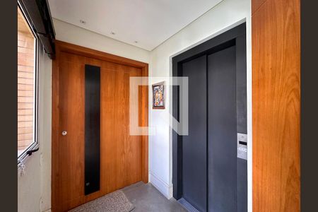 Apartamento à venda com 340m², 2 quartos e 4 vagasHall Social apartamento