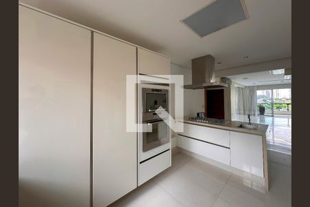 Apartamento à venda com 340m², 2 quartos e 4 vagasCozinha