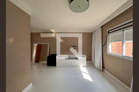 Apartamento à venda com 340m², 2 quartos e 4 vagasSuíte 2