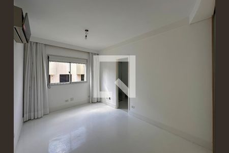 Apartamento à venda com 340m², 2 quartos e 4 vagasSuíte 1