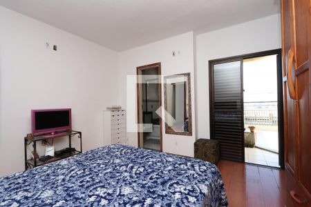 Casa à venda com 160m², 3 quartos e 2 vagasSuíte