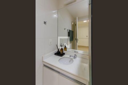 Banheiro de kitnet/studio para alugar com 1 quarto, 34m² em Vila Mariana, São Paulo