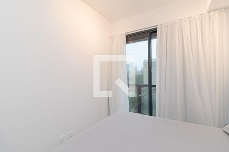 Quarto de kitnet/studio à venda com 1 quarto, 42m² em Boa Vista, Porto Alegre