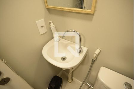 Apartamento à venda com 140m², 3 quartos e 2 vagasBanheiro de Serviço