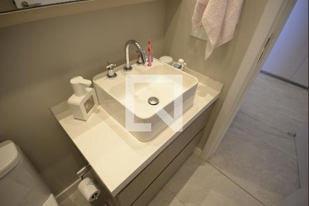 Apartamento à venda com 140m², 3 quartos e 2 vagasSuíte 1