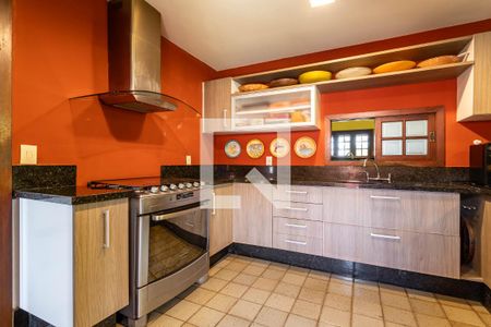 Casa de condomínio à venda com 460m², 4 quartos e 3 vagasCozinha