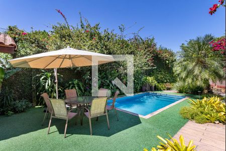 Casa de condomínio à venda com 460m², 4 quartos e 3 vagasArea comum