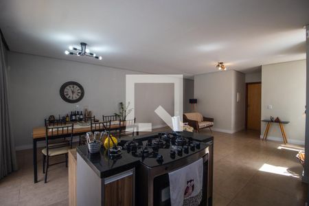 Sala de casa à venda com 2 quartos, 100m² em Guarujá, Porto Alegre
