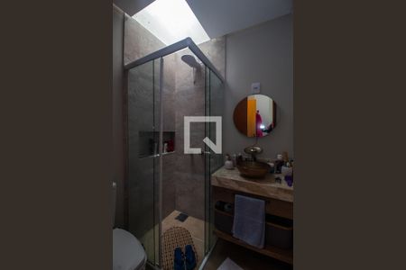 Casa à venda com 100m², 2 quartos e 3 vagasBanheiro da suite 2